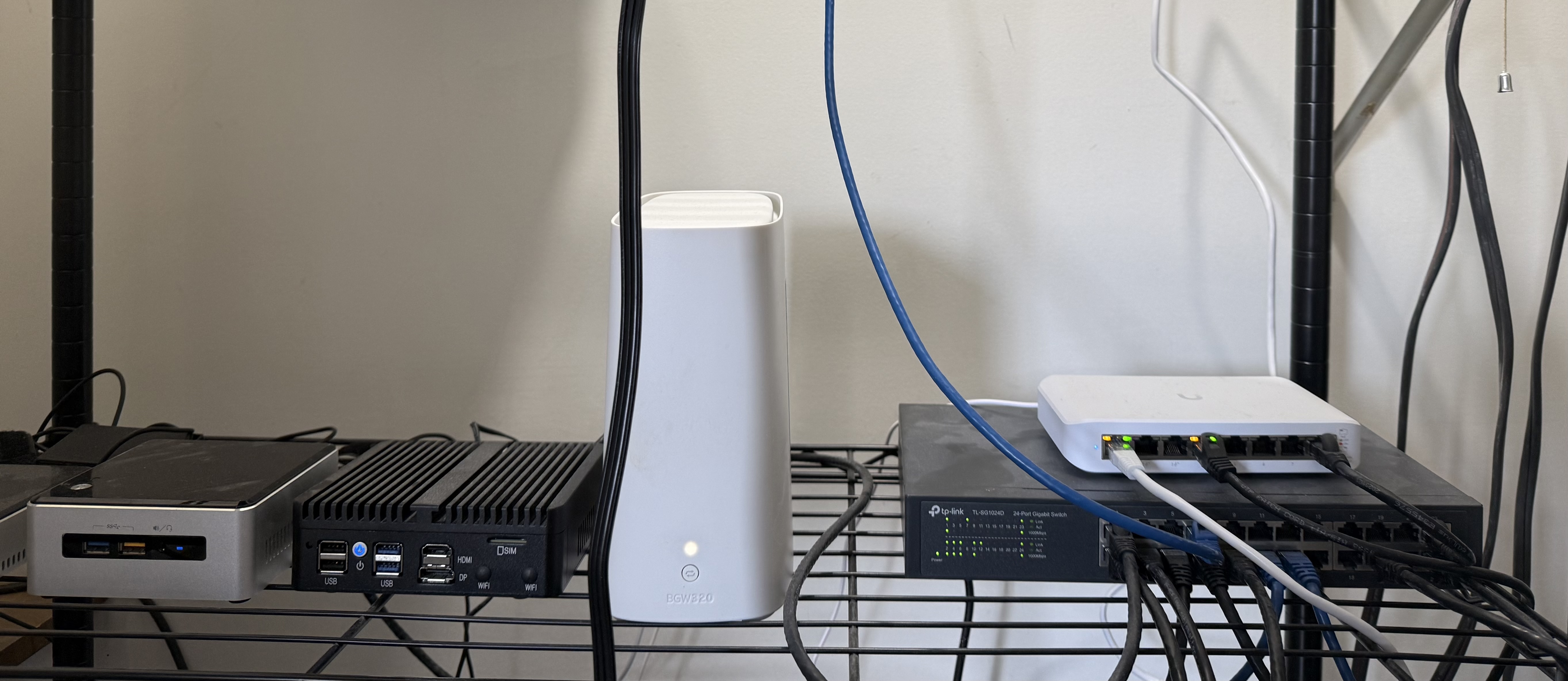 Structured network wiring installation